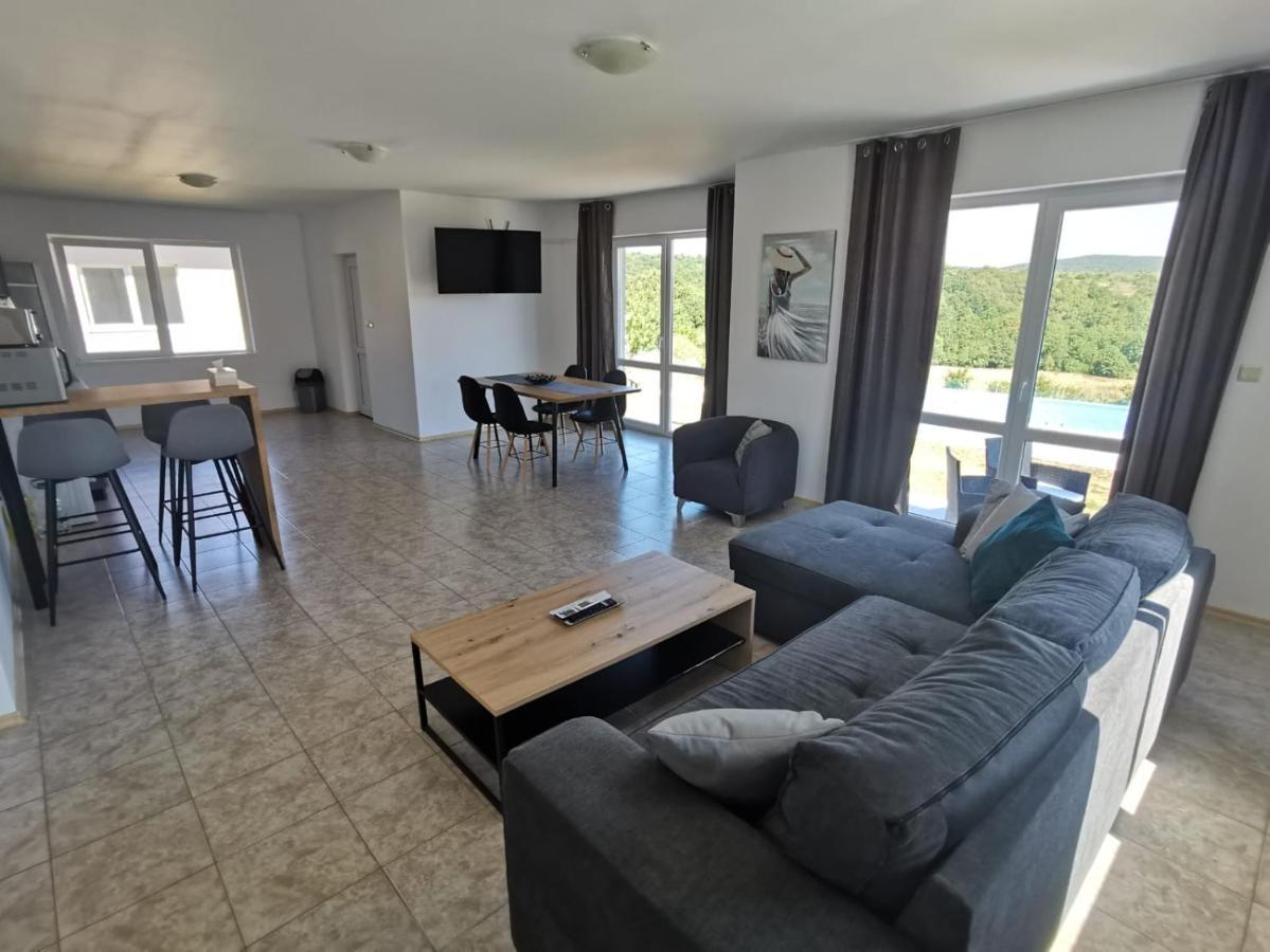 Villa Emine Banya  Ngoại thất bức ảnh
